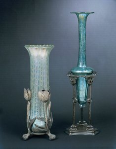 Vasos desenhados pelo Professor Rudolf Bakalowits para a firma de Bakalowits und Soehne, Viena, 1902 (vidro)